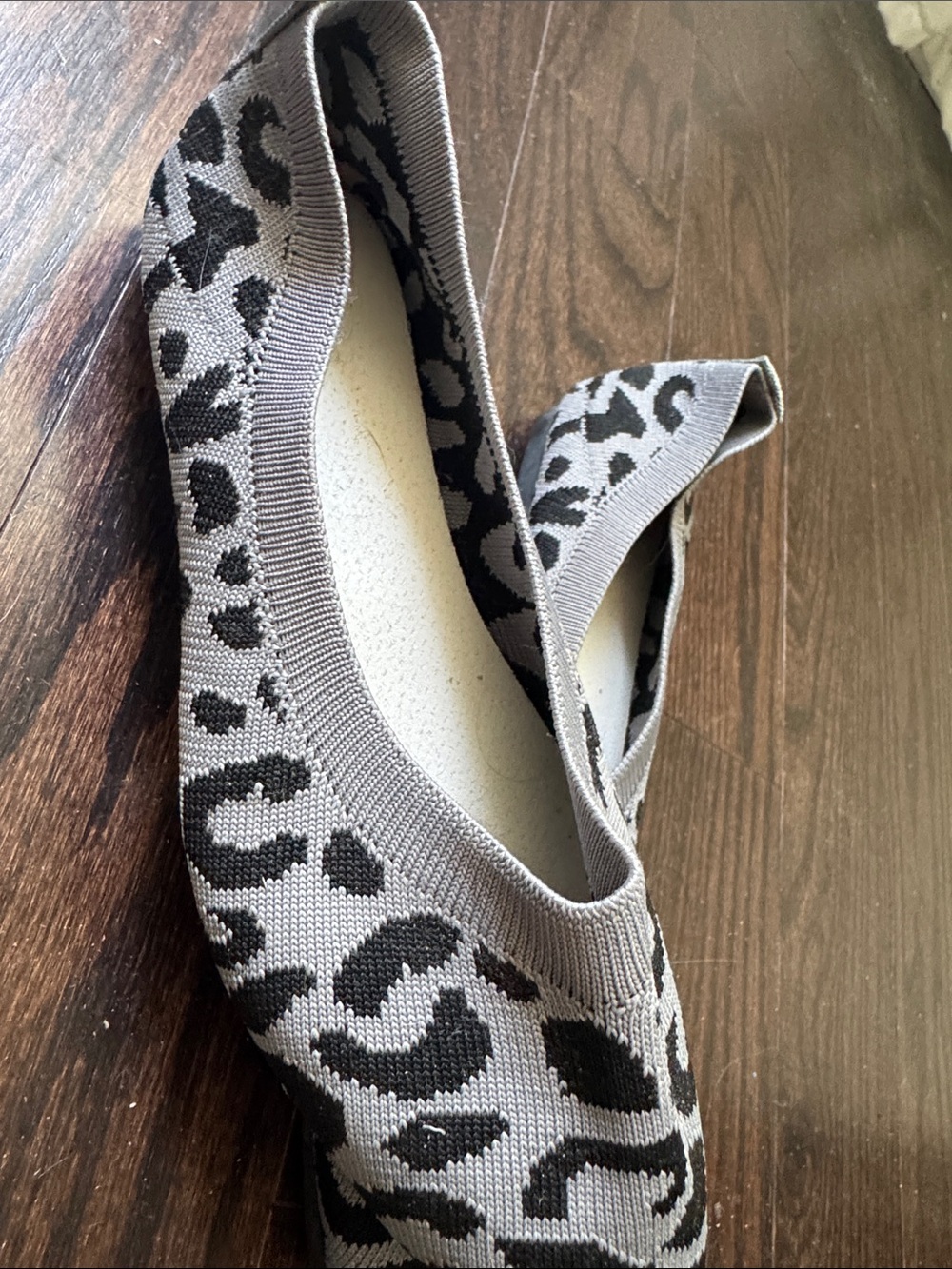Women’s Gray Leopard Knit Ballet Flats